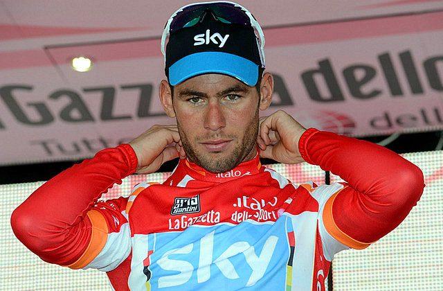Cavendish Wins Sprint in Giro d'Italia Stage 13