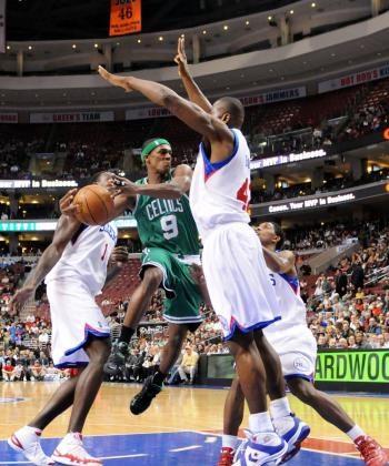 Celtics Maintain Momentum, Beat 76ers