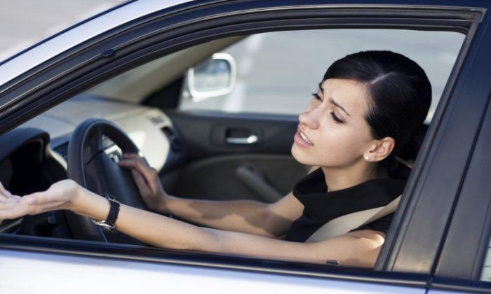 Cutting in, Weaving, Speeding Most Irritating for Drivers: Study
