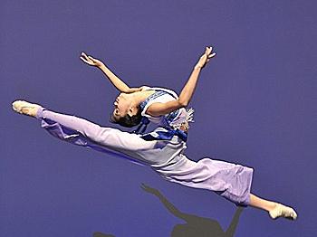 Wang Chen Earns Class Win in Chinese Dance Competition
