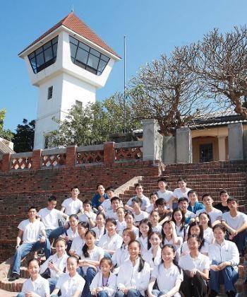 DPA Performers Travel to Historical Anping Fort
