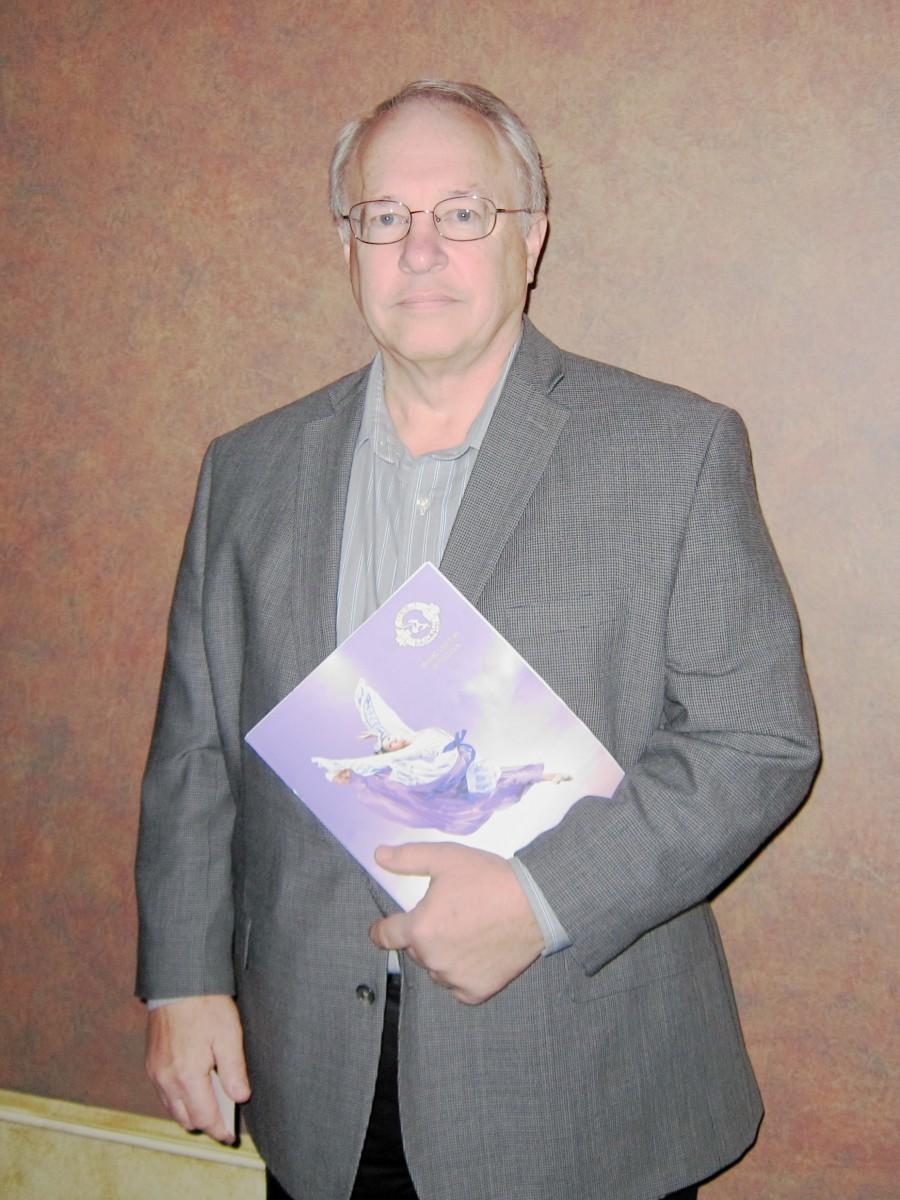 Shen Yun ‘Just makes you feel good,’ Says CEO