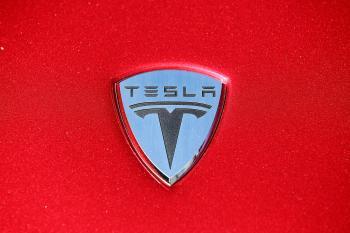 Electric Cars: Tesla Motors Gets $30 Million from Panasonic