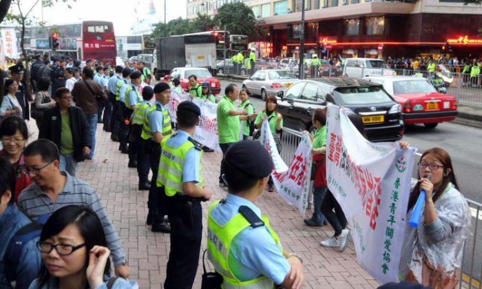 Chinese Communist Front Group Disrupts Protest in Hong Kong