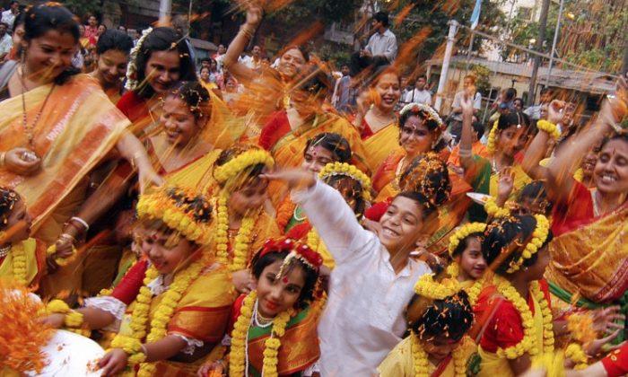 Flowers Enrich Indian Cultural Traditions (+Photos)