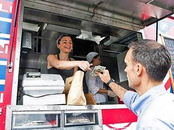Food Truck Court Opens in Queens