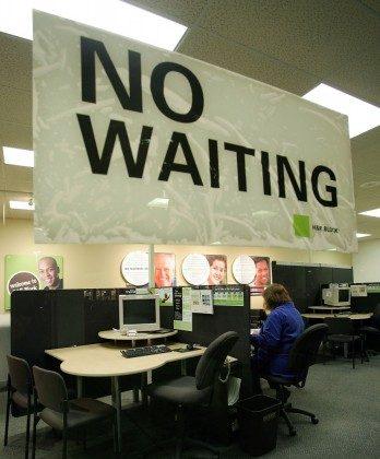 H&R Block Causes Delay for 660,000 Tax Forms