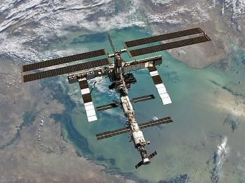 Space Junk Threatened International Space Station