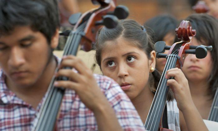 Music Lessons for Kids in Peru (Photo)