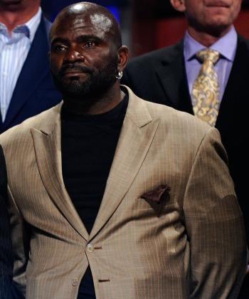 Lawrence Taylor, Hall of Fame Linebacker, Arrested in NY