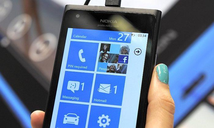 Nokia, Microsoft Pin Hopes on Lumia 900