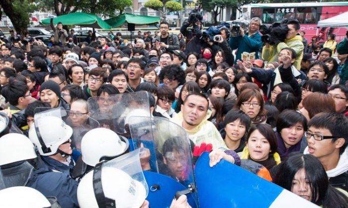 Taiwan’s Next Media Sale Raises Freedom of Press Fears