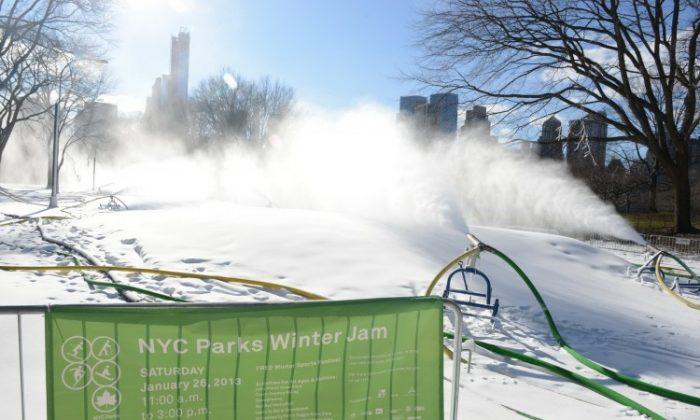 Snowmakers Blanket Central Park for Winter Jam