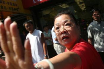 Pro-Communist Chinese Still Rage in Flushing