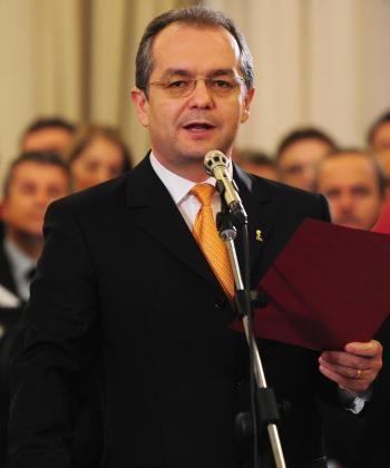 Romanian PM Expounds New Government’s Top Priorities