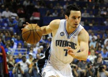 Redick and Howard Lead Magic Past Jazz