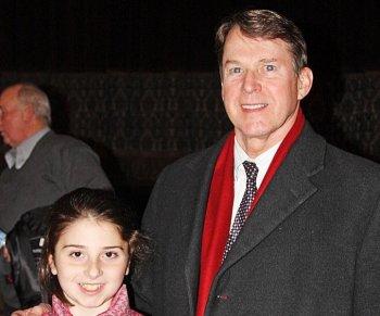 ‘I really love the beautiful colors,’ Says Recently Retired Congressman, of Shen Yun