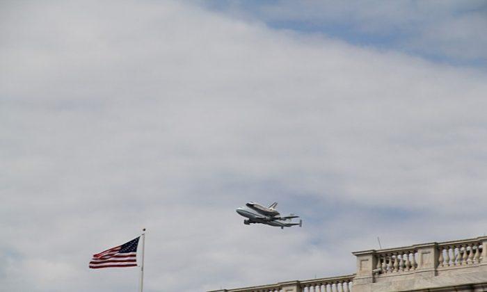 Discovery Space Shuttle Retires to DC