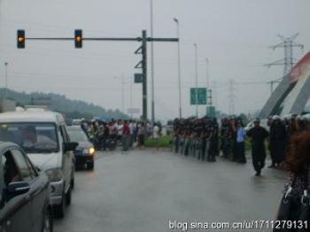 Tens of Thousands in Standoff with Police in Eastern China