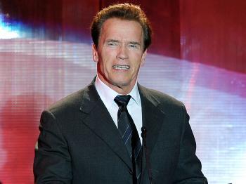 Schwarzenegger Suggests Sending Illegal Immigrant Inmates to Mexico