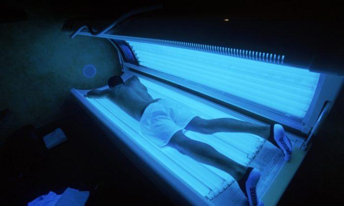 Oakville Bans Teen Use of Tanning Beds
