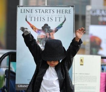 ‘This is It’ Michael Jackson Film Tickets Sell Out Worldwide