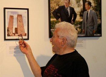 Renowned Photographer Holds Twin Towers Photo Exhibit