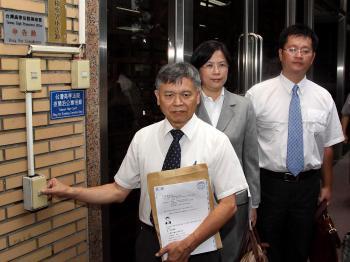 Visiting Chinese Officials Sued by Falun Gong in Taiwan
