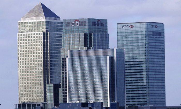 British Bankers Take to the Courts to Uphold Bonuses