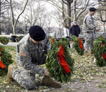 Wreaths Across America Honor Fallen Soldiers