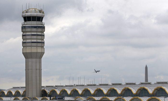 Washington DC: At Reagan National Airport, Plane Evacuated and Searched