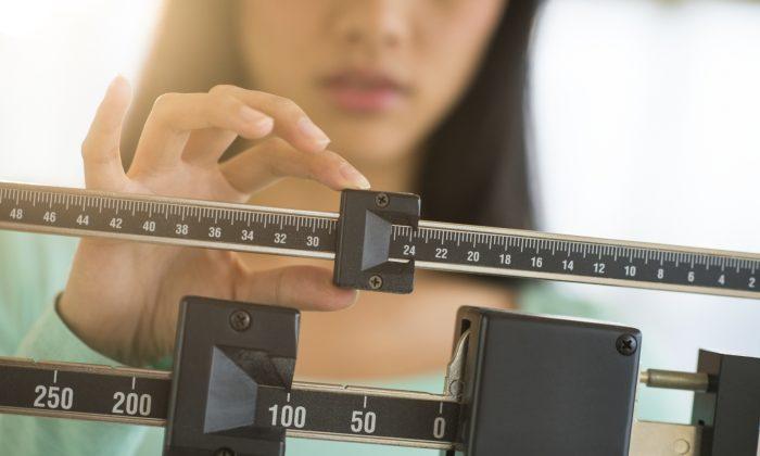 Eat Healthy and Exercise But Still Gain Weight? If So, It Might Be Your Thyroid