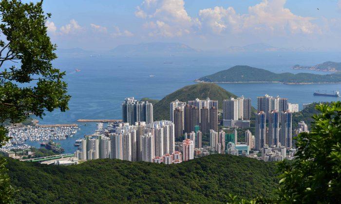 US Report Calls for Removing Obstacles for Hongkongers to Obtain Visas