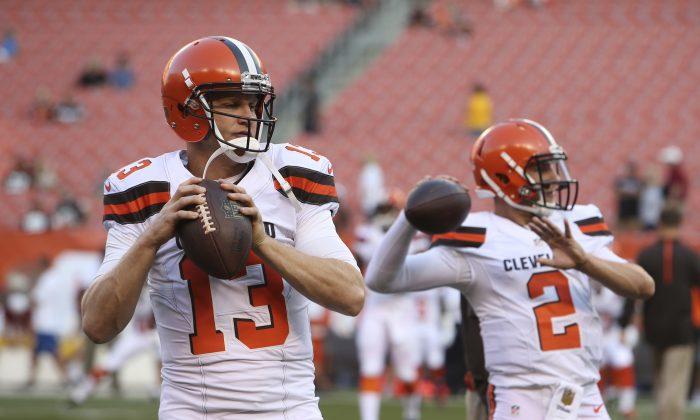 Johnny Manziel Video: QB Takes Brutal Facemask Penalty, Forgets How to Pass