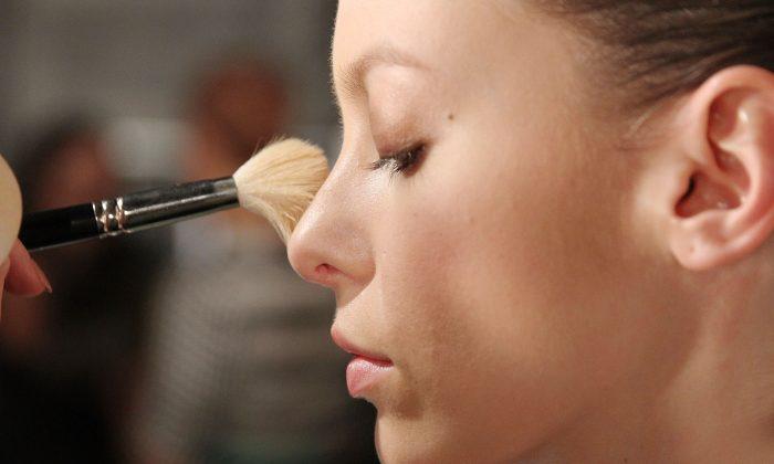 Are You Using Toxic Beauty Products? 4 Ways to Protect Yourself