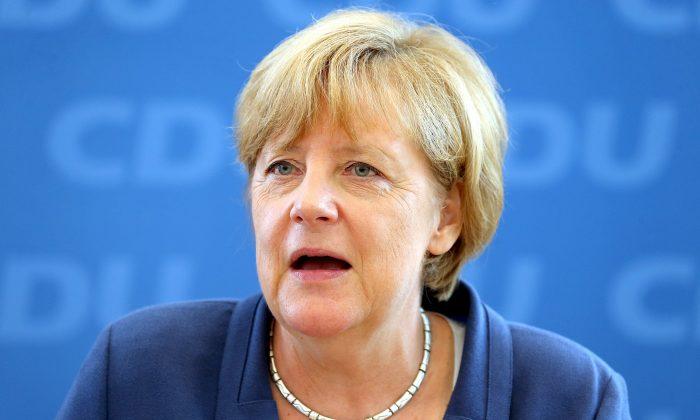 Germany’s Merkel Grapples With Strife at Home Over Migrants