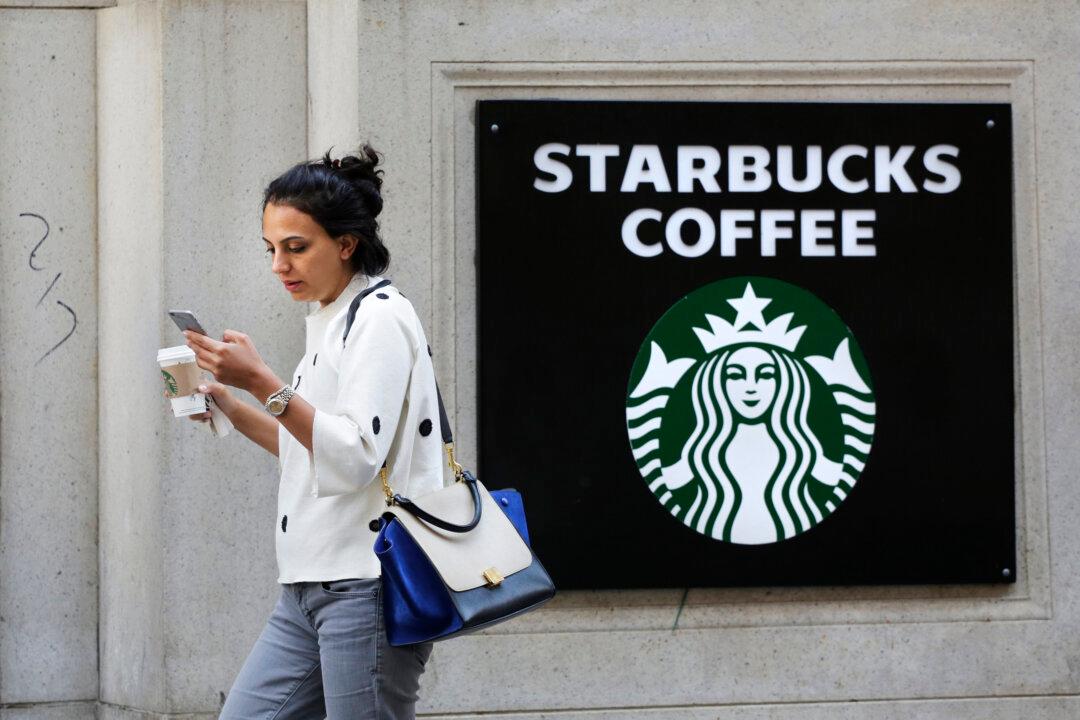 Starbucks, Panera Tweak Pumpkin Spice Latte Formulas