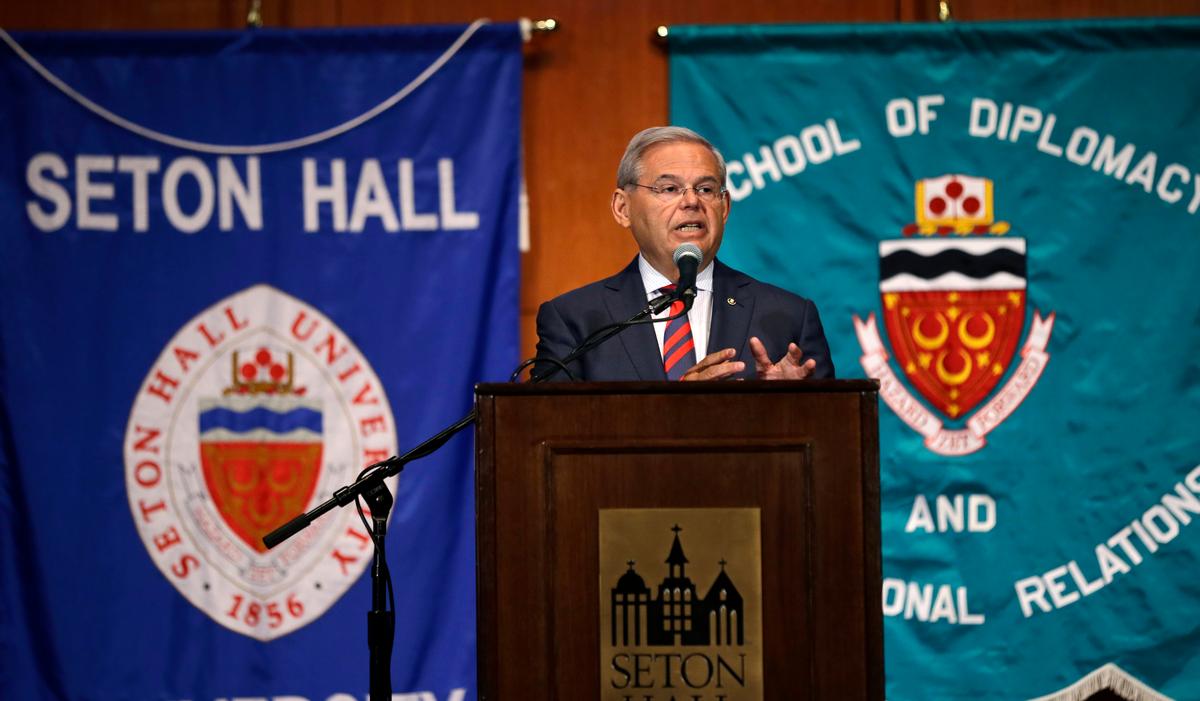 Democratic Senators Warn State Department About Punishing Officials Who Testify in Impeachment Hearings