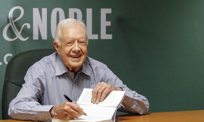 Former President Jimmy Carter Collapses at Building Site