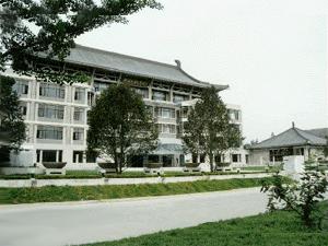 Two Chinese Universities Charge Visitors Admission
