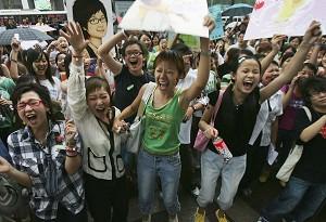 Chinese “Super Female Voice” Competition’s Voting System Nurtures Democratic Ideals