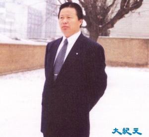 Famous China Human Rights Attorney Spotted in Hometown