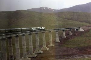 Altitude Sickness Sets In As Tibet Train Reaches Peak