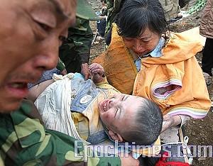 Earthquake Aftermath: 60,000 Missing in Wenchuan