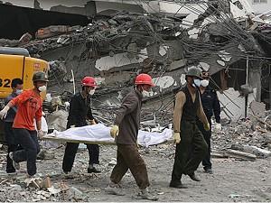 China Buries Quake Dead as New Aftershock Hits