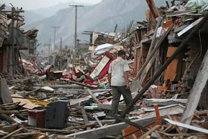 Experts Estimate Over $75 Billion Economic Loss from Sichuan Earthquake