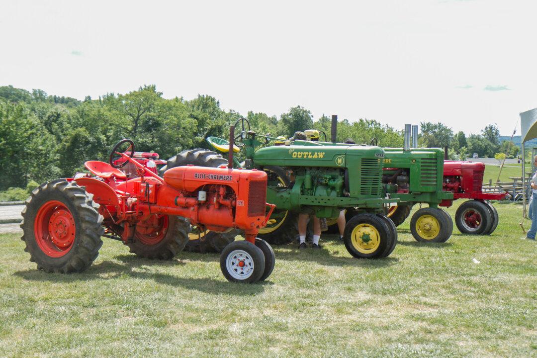 New Law Allows Farm Vehicles to Travel 25 Miles on Highways