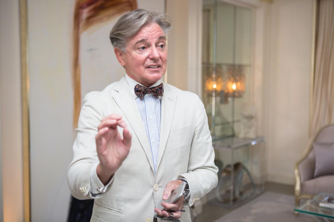 Sibylle’s Style Diary: Interior Designer Geoffrey Bradfield on Being Influenced by Fashion Icons