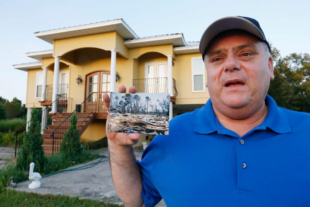 On Mississippi’s Shore, What Katrina Erased Not yet Replaced