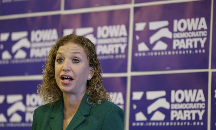 Debbie Wasserman Schultz Joins Hillary Clinton’s Campaign as ‘Honorary Chair’
